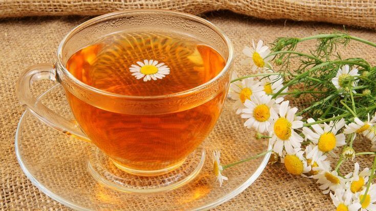 Chamomile decoction - magani na jama'a a cikin maganin osteochondrosis na mahaifa